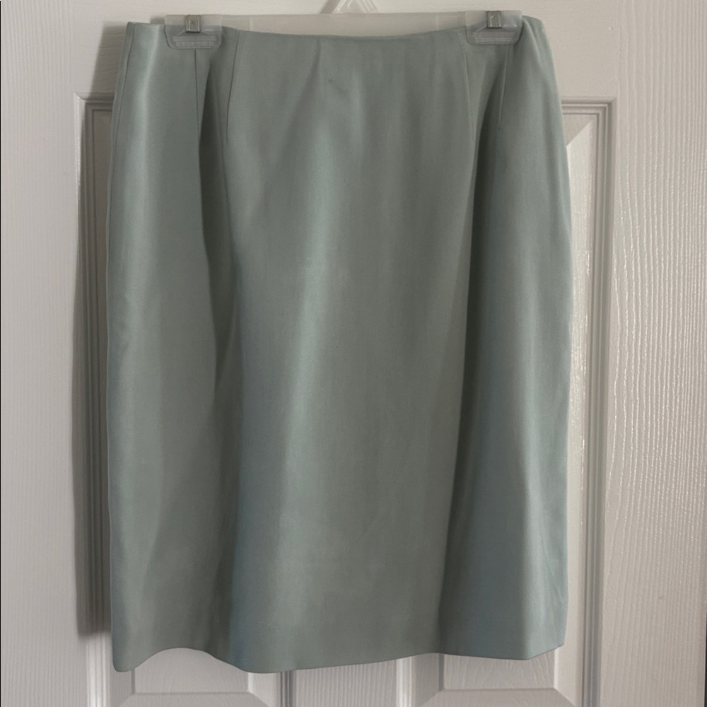 Talbots Soft Mint 100% Silk Pencil Skirt size 12P Luxury Classic Capsule Easter